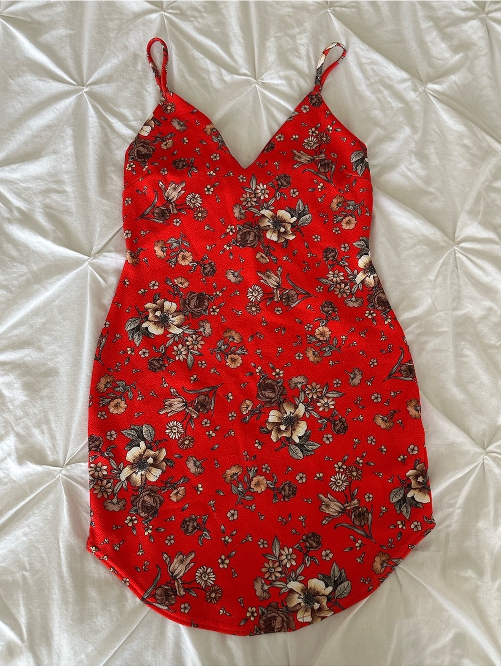 MISSGUIDED Red Floral Mini Dress - Women's Strappy V-Neck